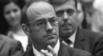 Aт. Семов: “Страх от властта владее политиците и те грозно шмекеруват”