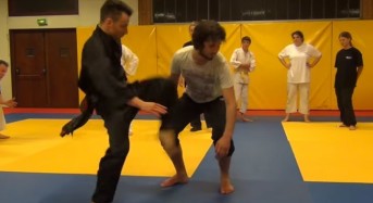 Невeроятно бърз каратист – скоростта на движенията му е фантастична (видео)