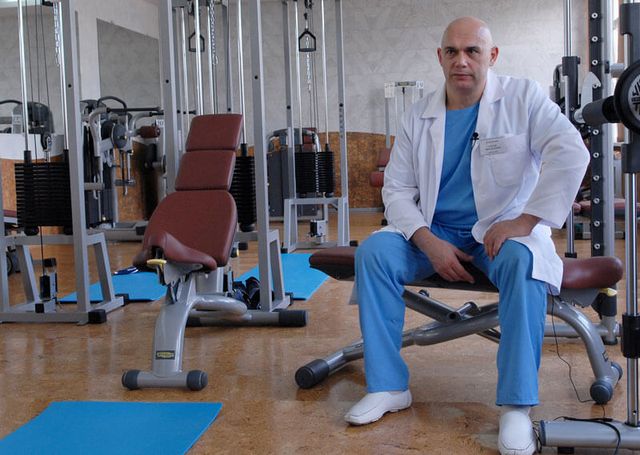 Д-р Сергей Бубновски: Боли  ви гръбначния стълб? Откажете се от компресите и се заемете с гимнастика! (видео)