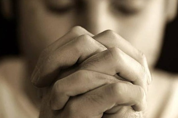 Тази молитва има специална енергия която трансформира негативизма в любов