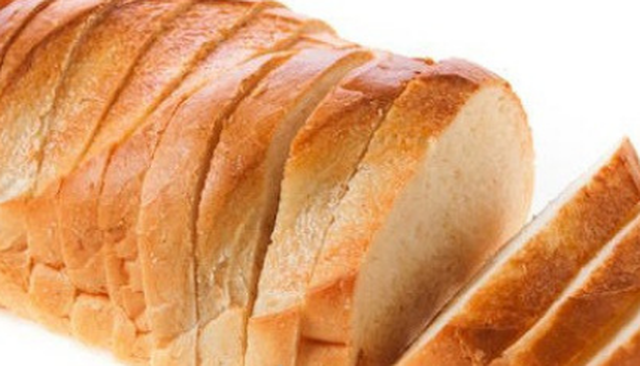 Никога не купувайте нарязан хляб и ето защо!