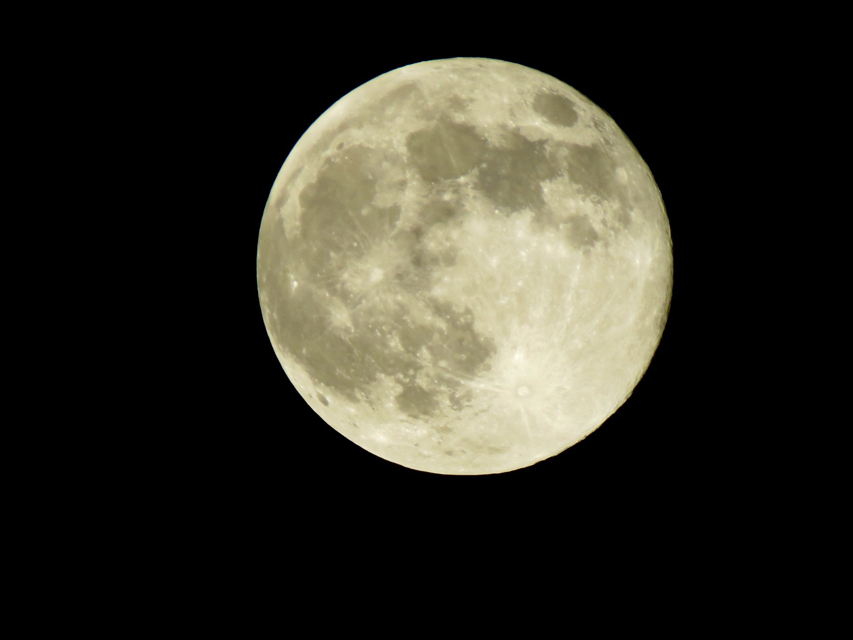 Студената Луна“ ще ви позволи да погледнете на познатите неща